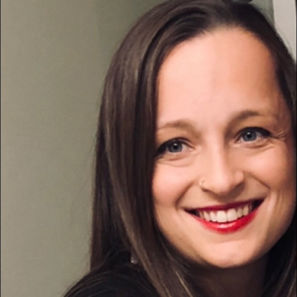 Meet your Posher, Julia